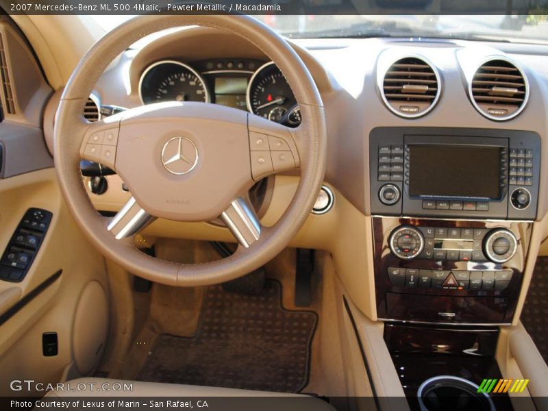 Dashboard of 2007 ML 500 4Matic