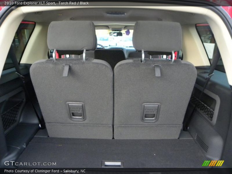  2010 Explorer XLT Sport Trunk