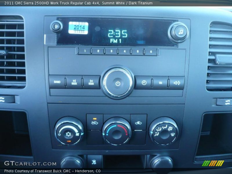 Controls of 2011 Sierra 2500HD Work Truck Regular Cab 4x4
