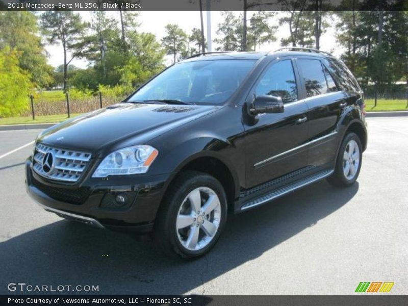 Front 3/4 View of 2011 ML 350