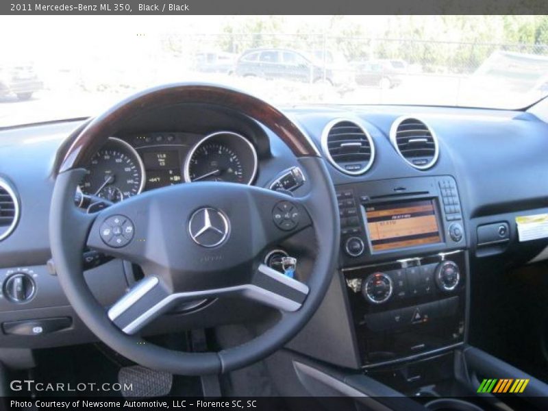 Dashboard of 2011 ML 350