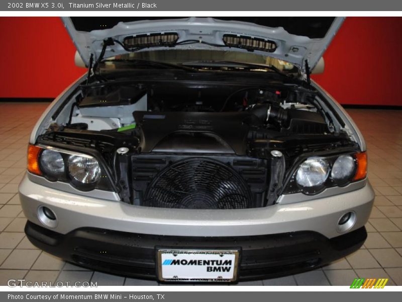 Titanium Silver Metallic / Black 2002 BMW X5 3.0i