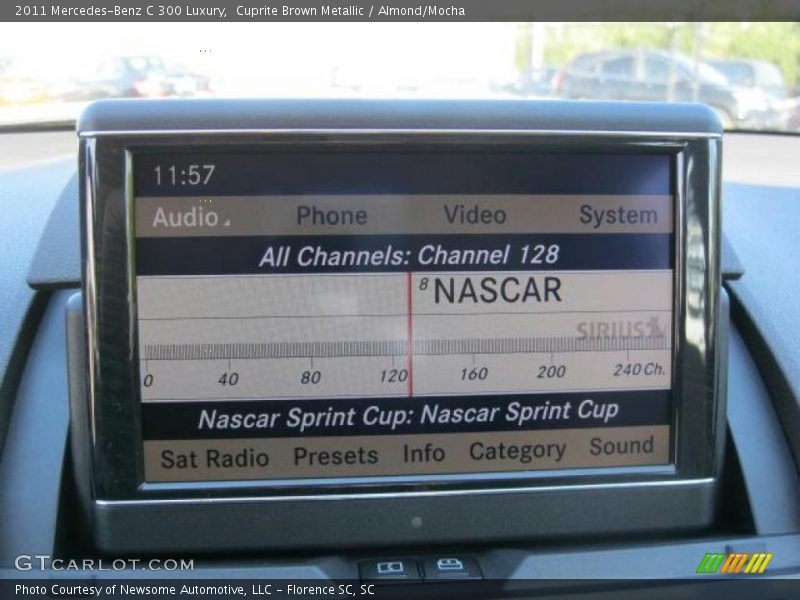 Controls of 2011 C 300 Luxury