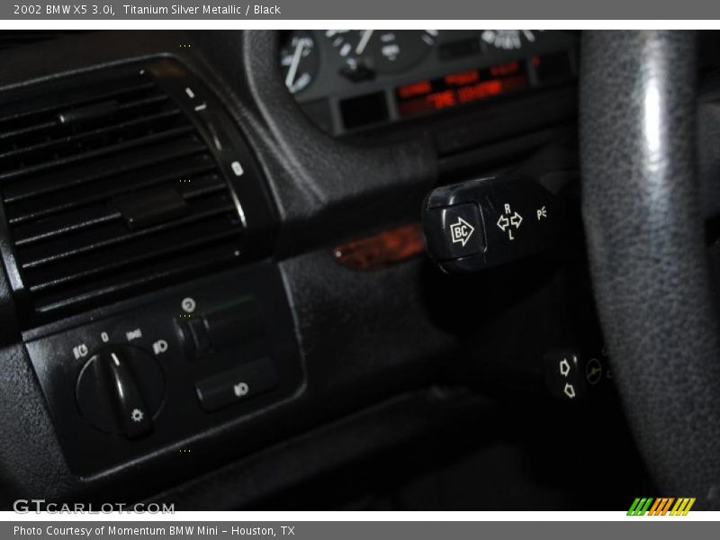 Titanium Silver Metallic / Black 2002 BMW X5 3.0i