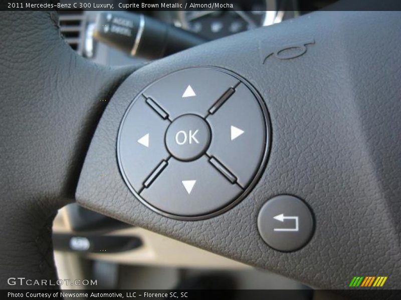 Controls of 2011 C 300 Luxury