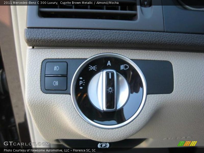 Controls of 2011 C 300 Luxury