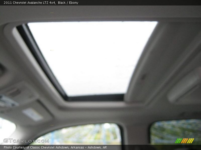 Black / Ebony 2011 Chevrolet Avalanche LTZ 4x4