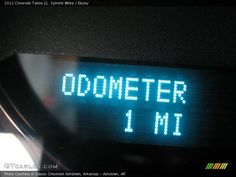 Summit White / Ebony 2011 Chevrolet Tahoe LS