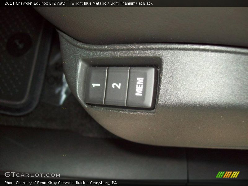 Controls of 2011 Equinox LTZ AWD