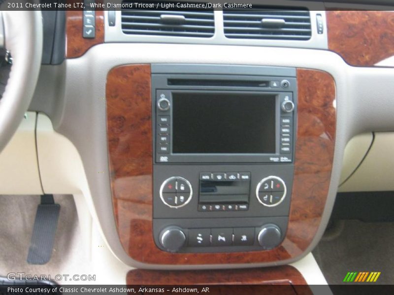 Controls of 2011 Tahoe LTZ