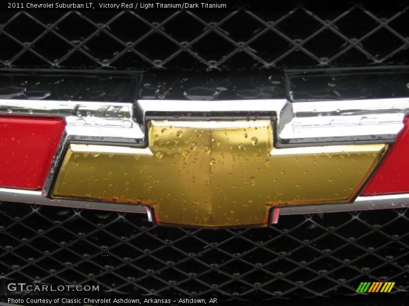 Victory Red / Light Titanium/Dark Titanium 2011 Chevrolet Suburban LT