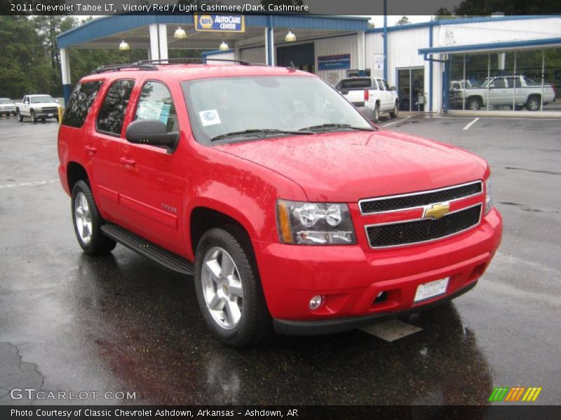 Front 3/4 View of 2011 Tahoe LT