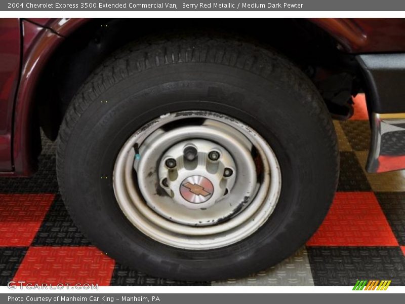  2004 Express 3500 Extended Commercial Van Wheel