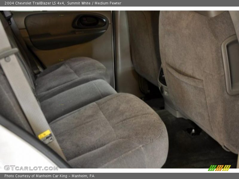 Summit White / Medium Pewter 2004 Chevrolet TrailBlazer LS 4x4