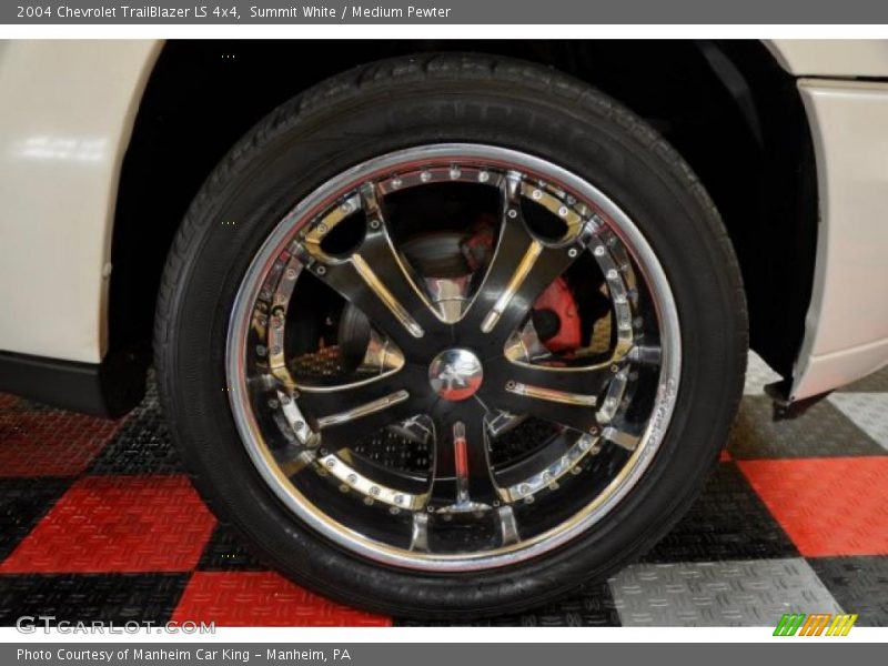Custom Wheels of 2004 TrailBlazer LS 4x4