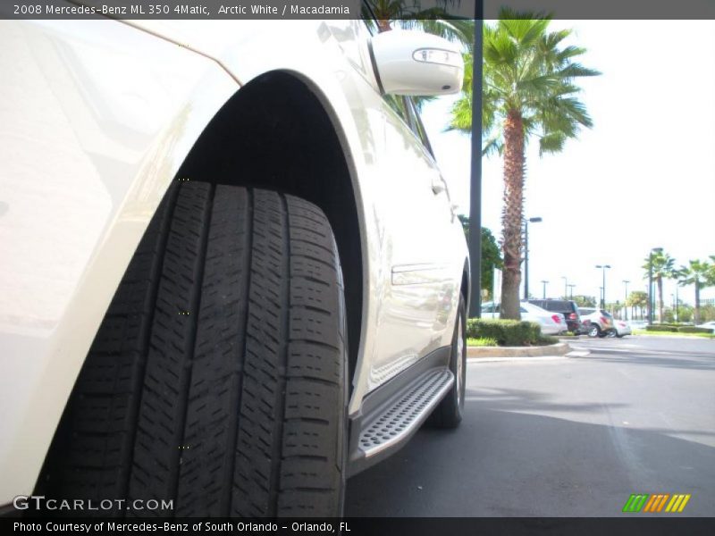 Arctic White / Macadamia 2008 Mercedes-Benz ML 350 4Matic