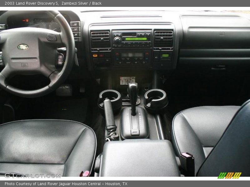 Dashboard of 2003 Discovery S