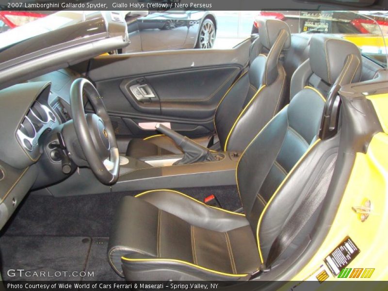  2007 Gallardo Spyder Nero Perseus Interior