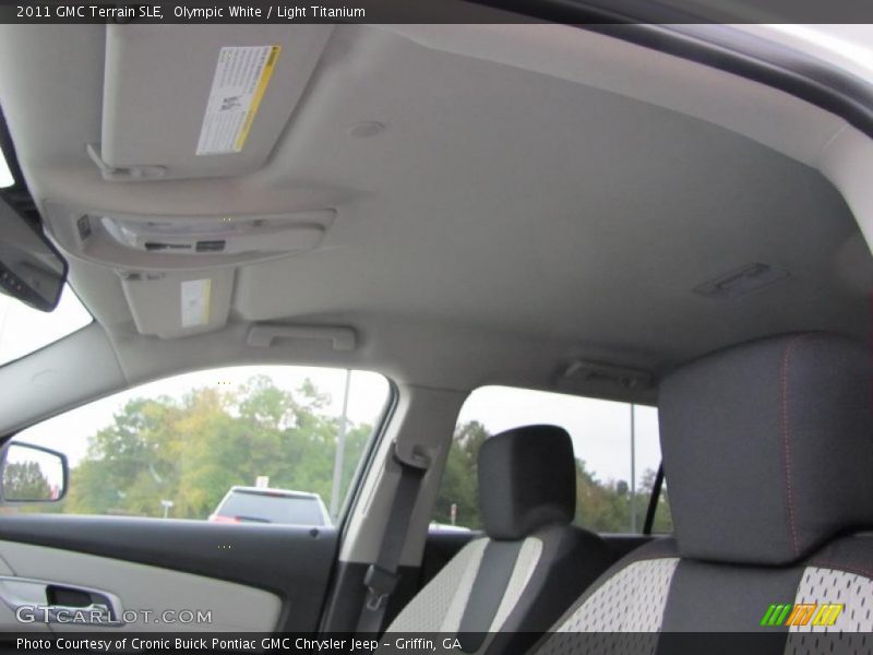 Olympic White / Light Titanium 2011 GMC Terrain SLE