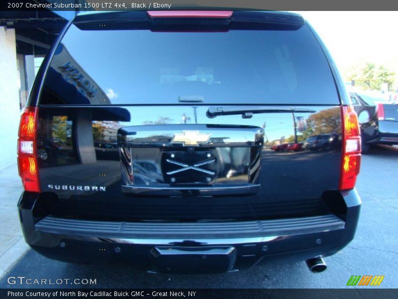 Black / Ebony 2007 Chevrolet Suburban 1500 LTZ 4x4