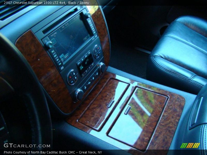 Black / Ebony 2007 Chevrolet Suburban 1500 LTZ 4x4