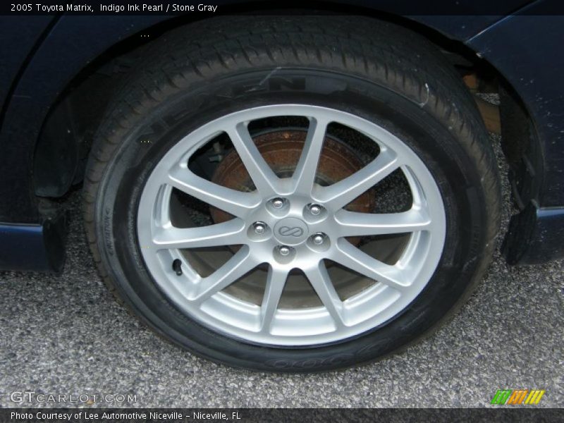 Custom Wheels of 2005 Matrix 