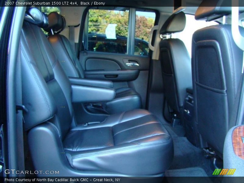 Black / Ebony 2007 Chevrolet Suburban 1500 LTZ 4x4