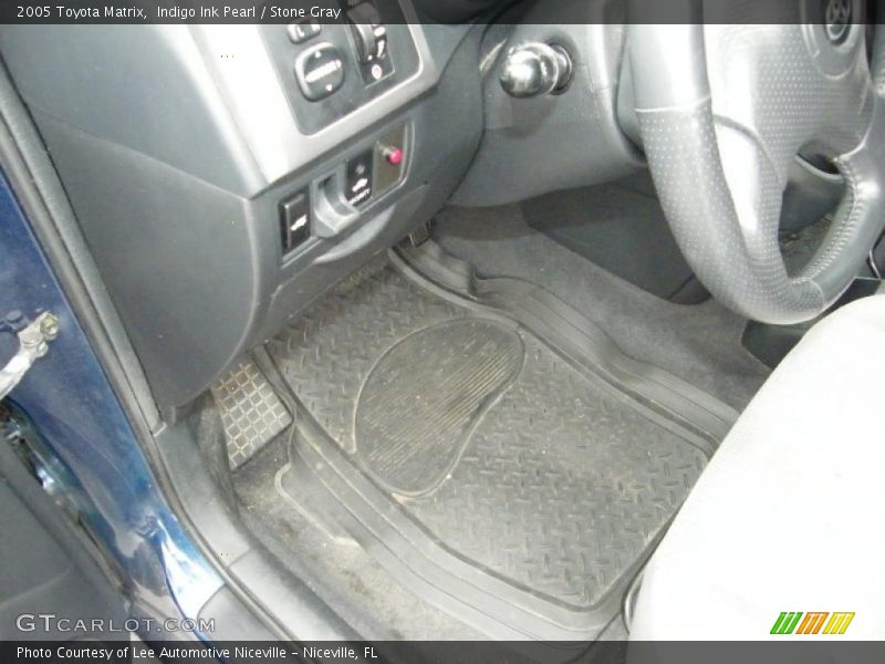 Indigo Ink Pearl / Stone Gray 2005 Toyota Matrix