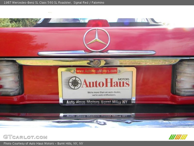 Signal Red / Palomino 1987 Mercedes-Benz SL Class 560 SL Roadster