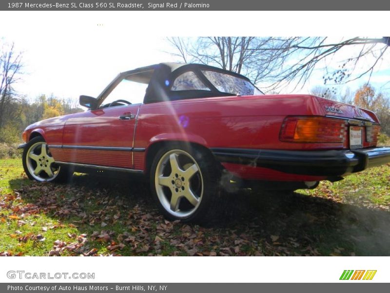 Signal Red / Palomino 1987 Mercedes-Benz SL Class 560 SL Roadster