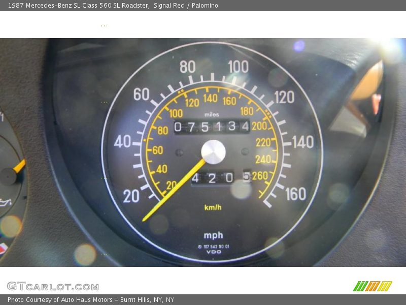 Signal Red / Palomino 1987 Mercedes-Benz SL Class 560 SL Roadster