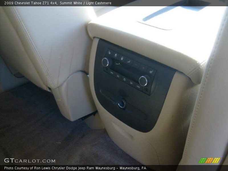 Summit White / Light Cashmere 2009 Chevrolet Tahoe Z71 4x4