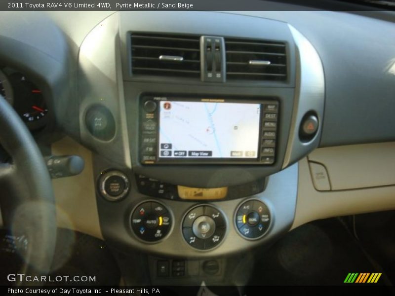Controls of 2011 RAV4 V6 Limited 4WD