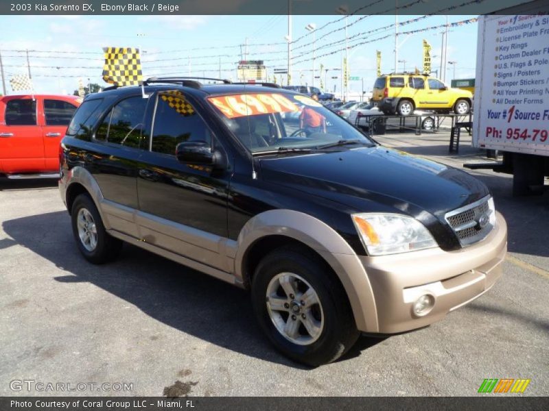 Ebony Black / Beige 2003 Kia Sorento EX