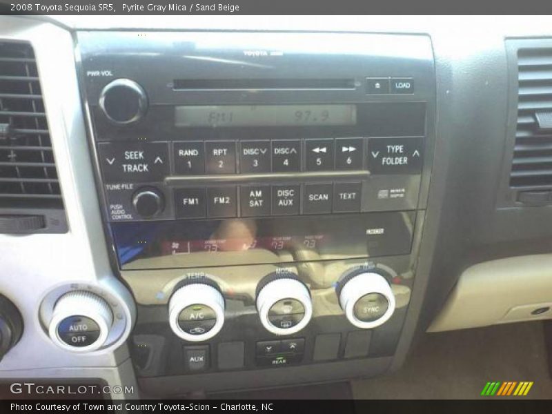 Controls of 2008 Sequoia SR5