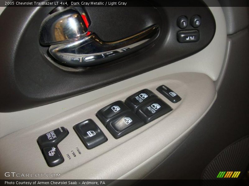 Dark Gray Metallic / Light Gray 2005 Chevrolet TrailBlazer LT 4x4