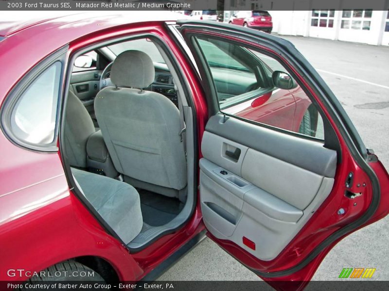 Matador Red Metallic / Medium Graphite 2003 Ford Taurus SES