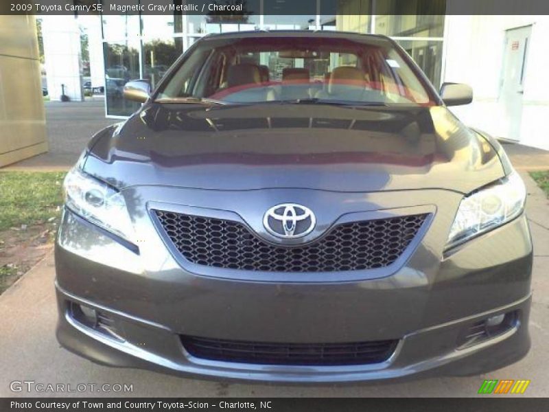 Magnetic Gray Metallic / Charcoal 2009 Toyota Camry SE
