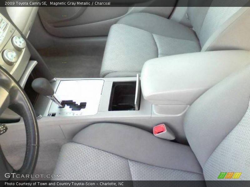 Magnetic Gray Metallic / Charcoal 2009 Toyota Camry SE