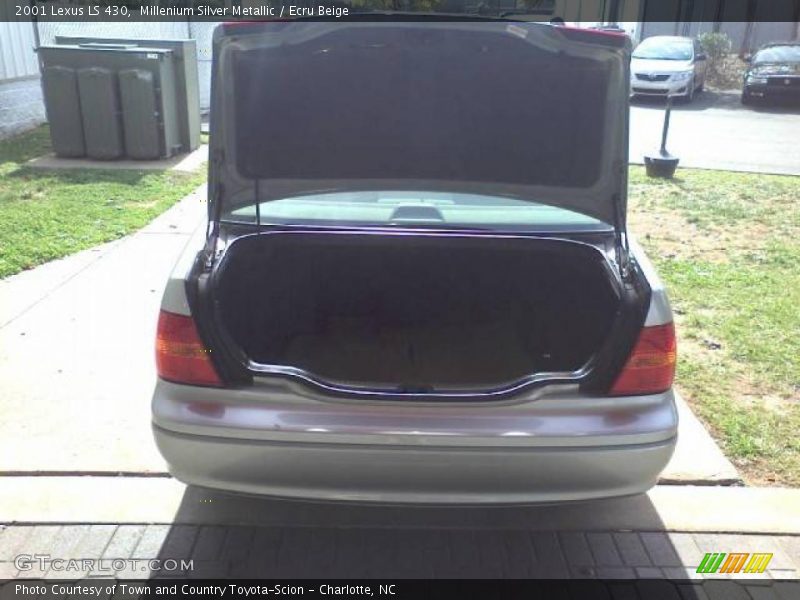  2001 LS 430 Trunk