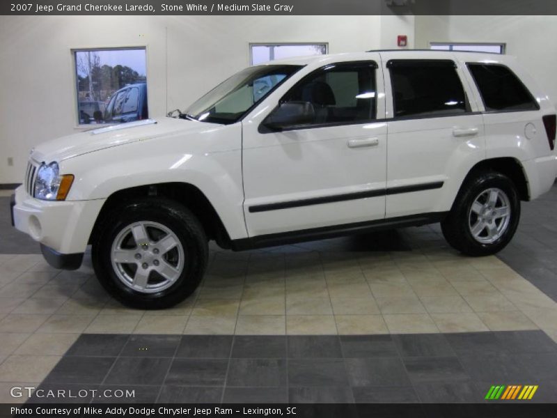 Stone White / Medium Slate Gray 2007 Jeep Grand Cherokee Laredo