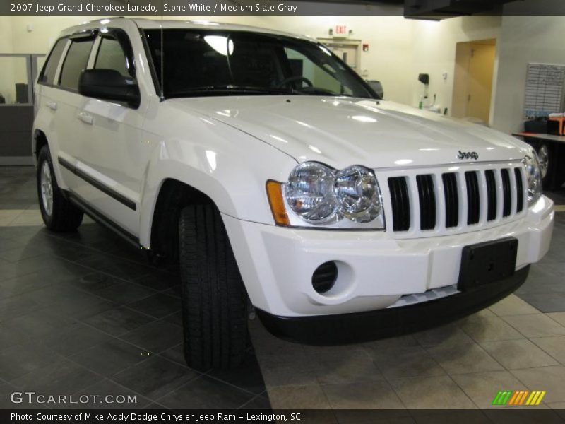 Stone White / Medium Slate Gray 2007 Jeep Grand Cherokee Laredo