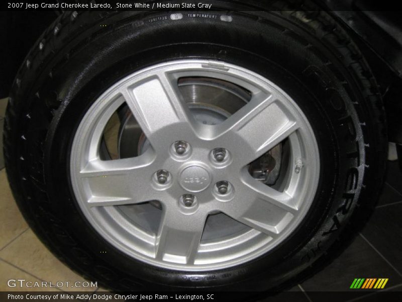 Stone White / Medium Slate Gray 2007 Jeep Grand Cherokee Laredo