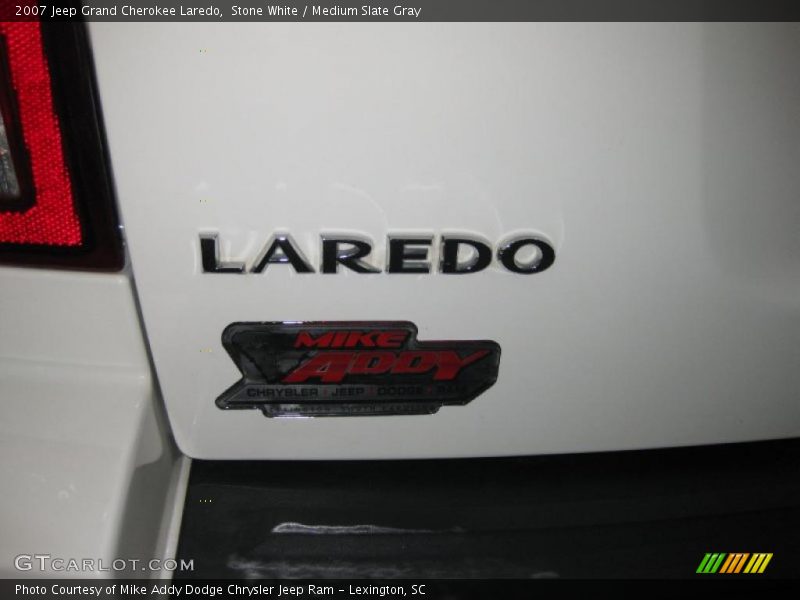 Stone White / Medium Slate Gray 2007 Jeep Grand Cherokee Laredo