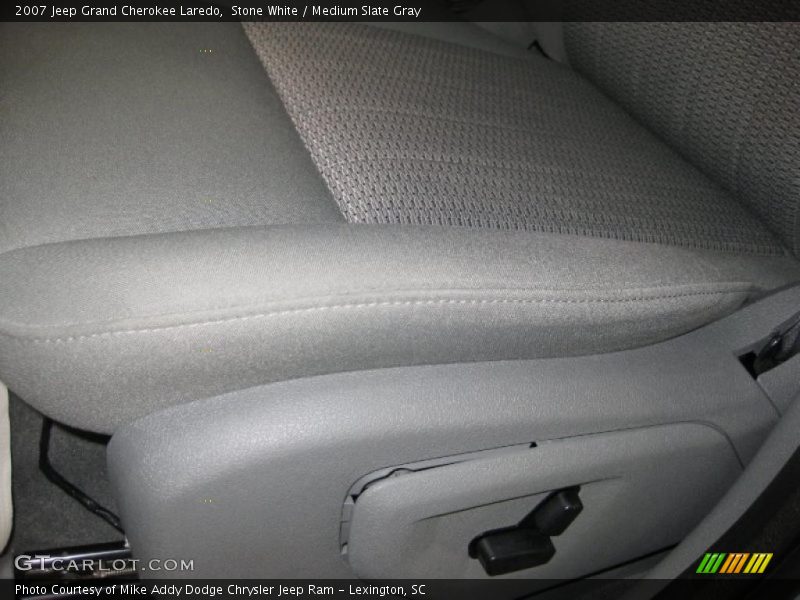 Stone White / Medium Slate Gray 2007 Jeep Grand Cherokee Laredo