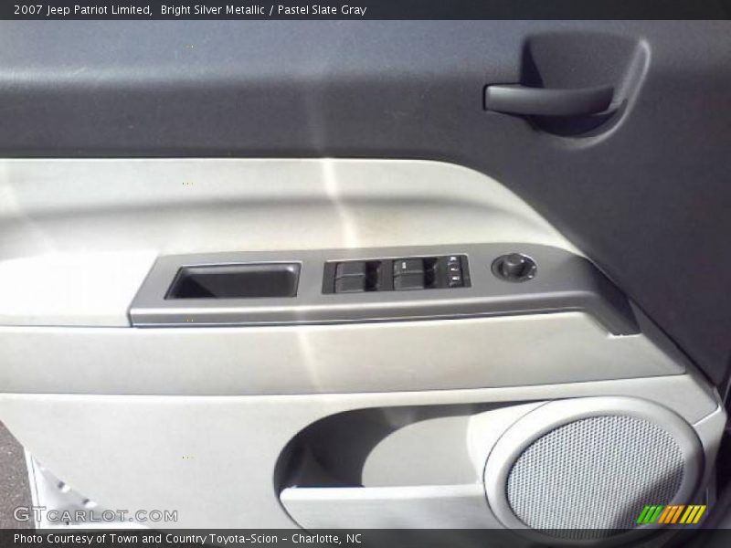 Bright Silver Metallic / Pastel Slate Gray 2007 Jeep Patriot Limited
