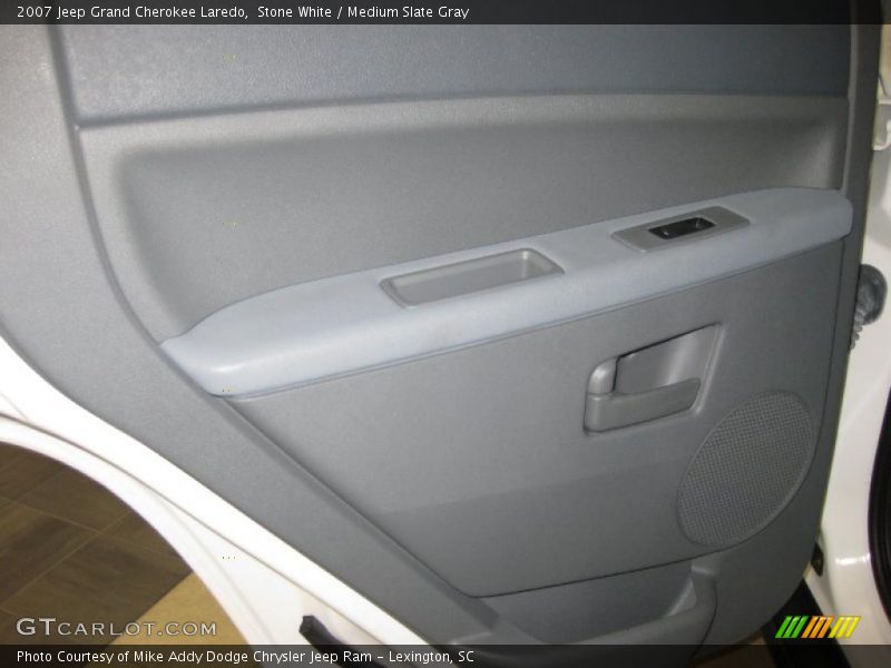 Stone White / Medium Slate Gray 2007 Jeep Grand Cherokee Laredo