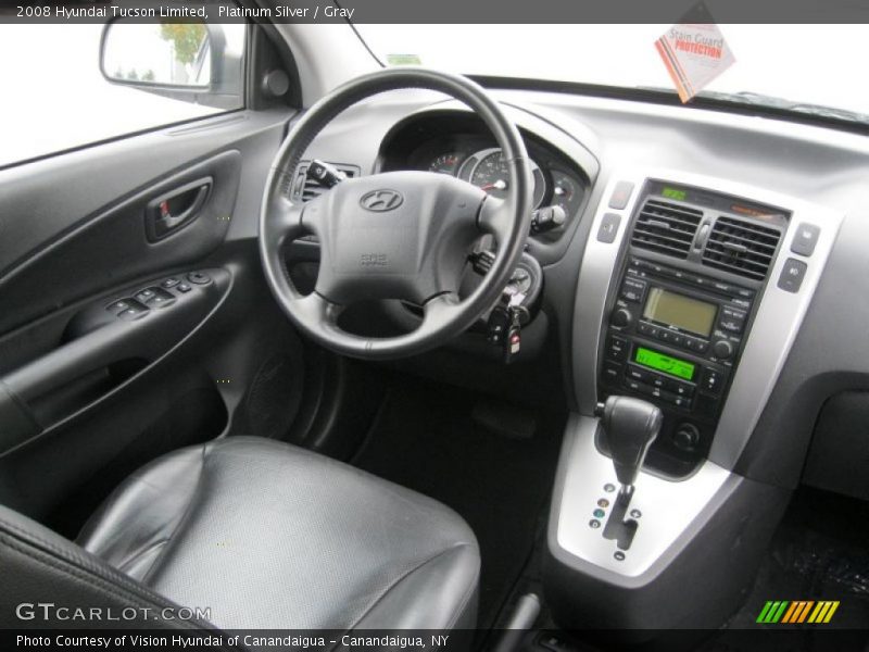 Dashboard of 2008 Tucson Limited