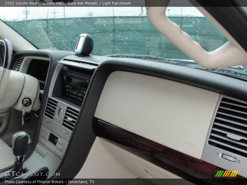 Gold Ash Metallic / Light Parchment 2003 Lincoln Aviator Luxury AWD