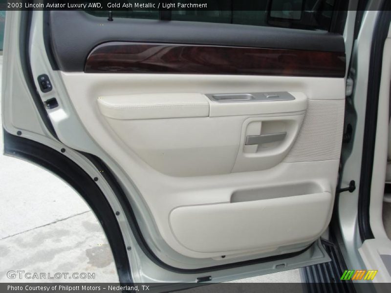 Door Panel of 2003 Aviator Luxury AWD